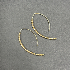 新宿でミズキの買取。K14YG、スモールサイズのカットビーズバナナフープピアスを買取しました。状態は綺麗な状態の中古美品です。