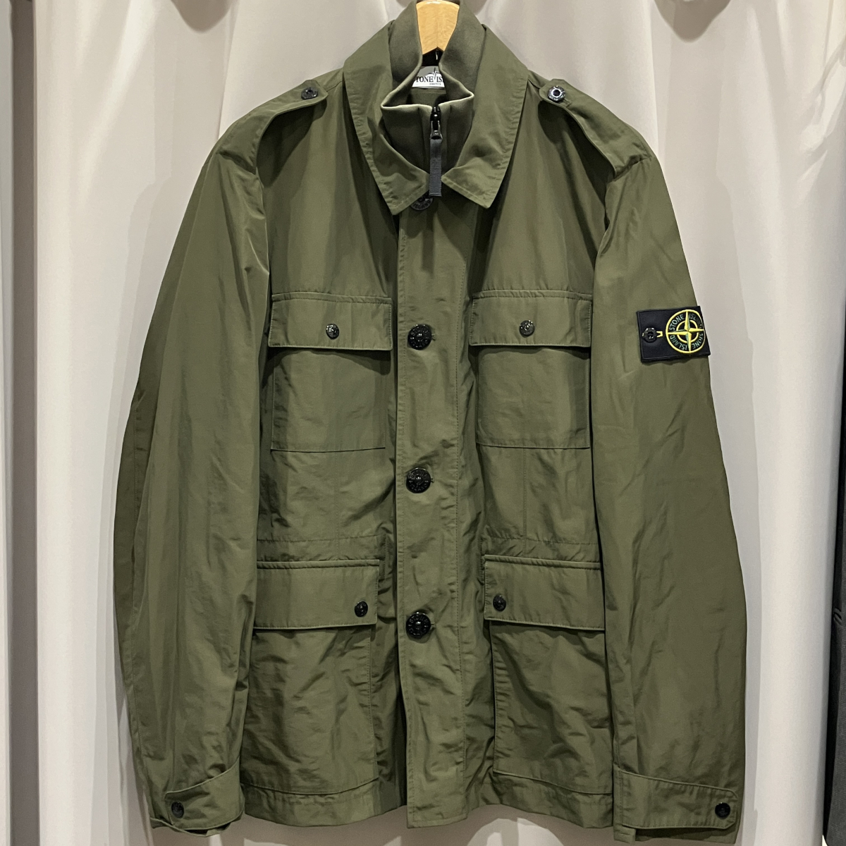 自由が丘にてストーンアイランドを買取。561542022、M-65 を買取りまし 
