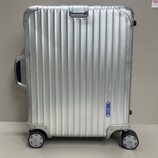 リモワ シルバーインテグラル48L 4輪キャリーケース 923.56 買取実績です。