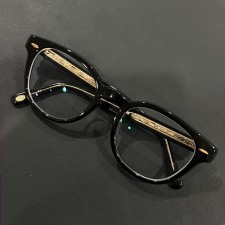 アイヴァン ブラック スクエアメガネ Webb 買取実績です。