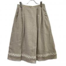 フォクシー 25年製 45031 アイボリー リネン Skirt Paige 買取実績です。