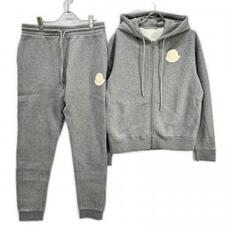 モンクレール 23年製 HOODIE ZIP UP セットアップ 買取実績です。