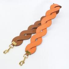 ロエベ オレンジ カーフレザー ショルダーストラップ 買取実績です。