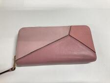ロエベ ピンク パズルウォレット 買取実績です。