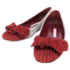マノロブラニク グレー ウール×ベロア フラットパンプス 買取実績です。