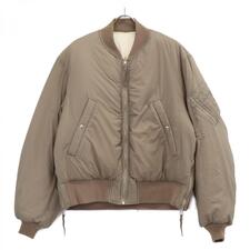 ジョンメイソンスミスを渋谷で買取。カーキ 24WJK-509 RECYCLE NYLON MICRO RIPSTOP MA-1を買取りました。状態は綺麗な状態の中古美品です。