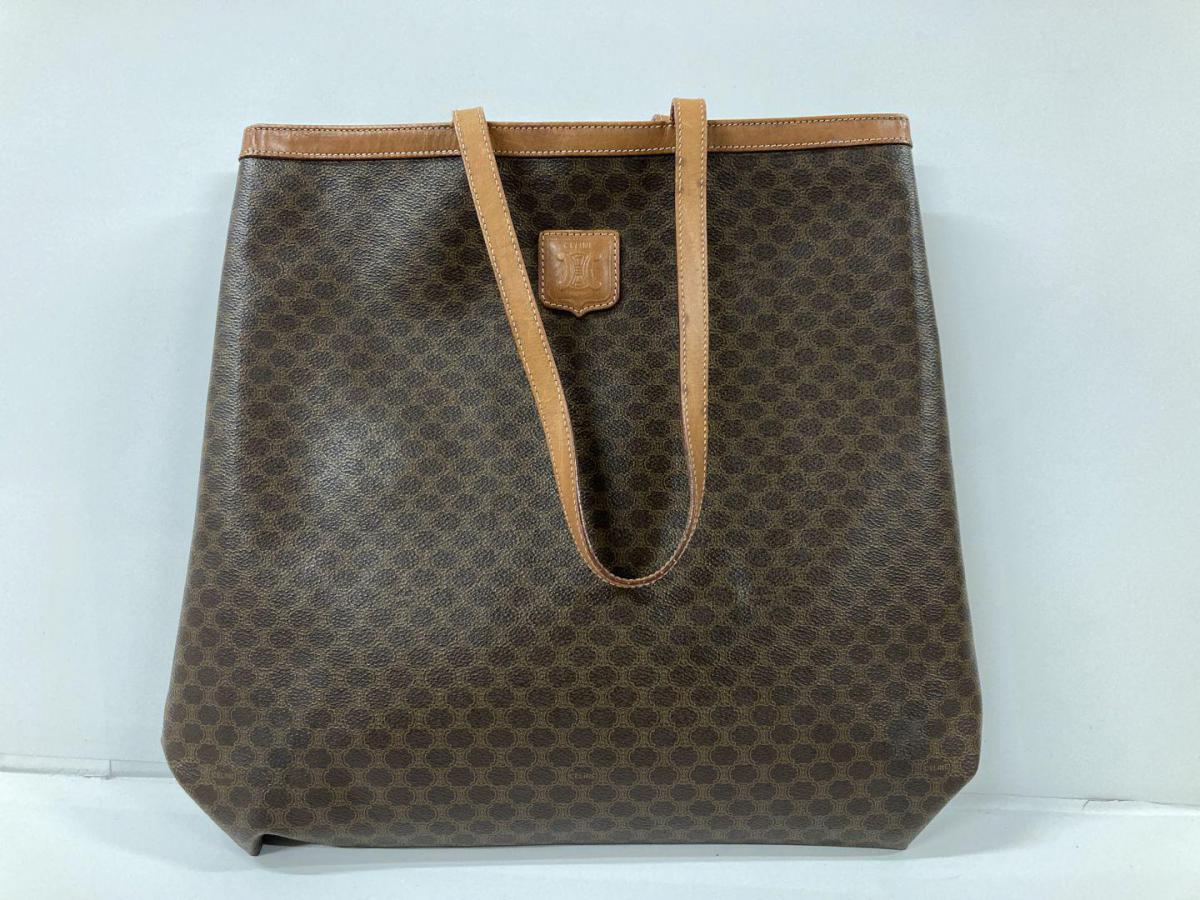 宅配でセリーヌを買取。M171 ブラウン マカダム柄 トートバッグを