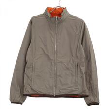 エルメスを広尾で買取。カーキ×オレンジ リバーシブル ナイロン パーカーを買取りました。状態は綺麗な状態の中古美品です。