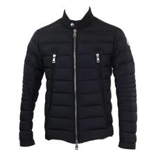 モンクレール 18年製 ブラック AMIOT ダウンジャケット 買取実績です。