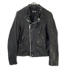ショットを浜松で買取。3181058 ブラック セミダブルライダース シープスキンを買取りました。状態は多少の汚れ、使用感あり