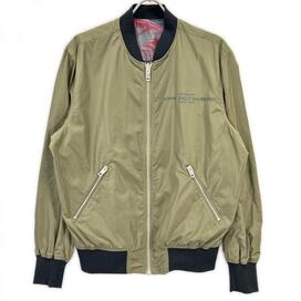 ディーゼルのカーキ×レッド カモフラ リバーシブルナイロンブルゾンの買取実績です。