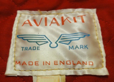 ルイスレザーのルーツを残すタグ【AVIAKIT】
